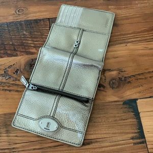 Fossil Wallet with Tags